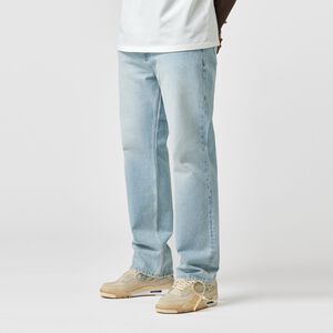 85 Distressed Jeans